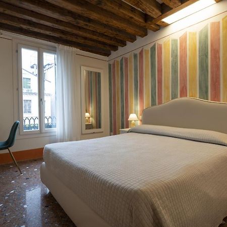 Rialto Sant'Aponal Prestige By Wonderful Italy Apartment Veneţia Exterior foto