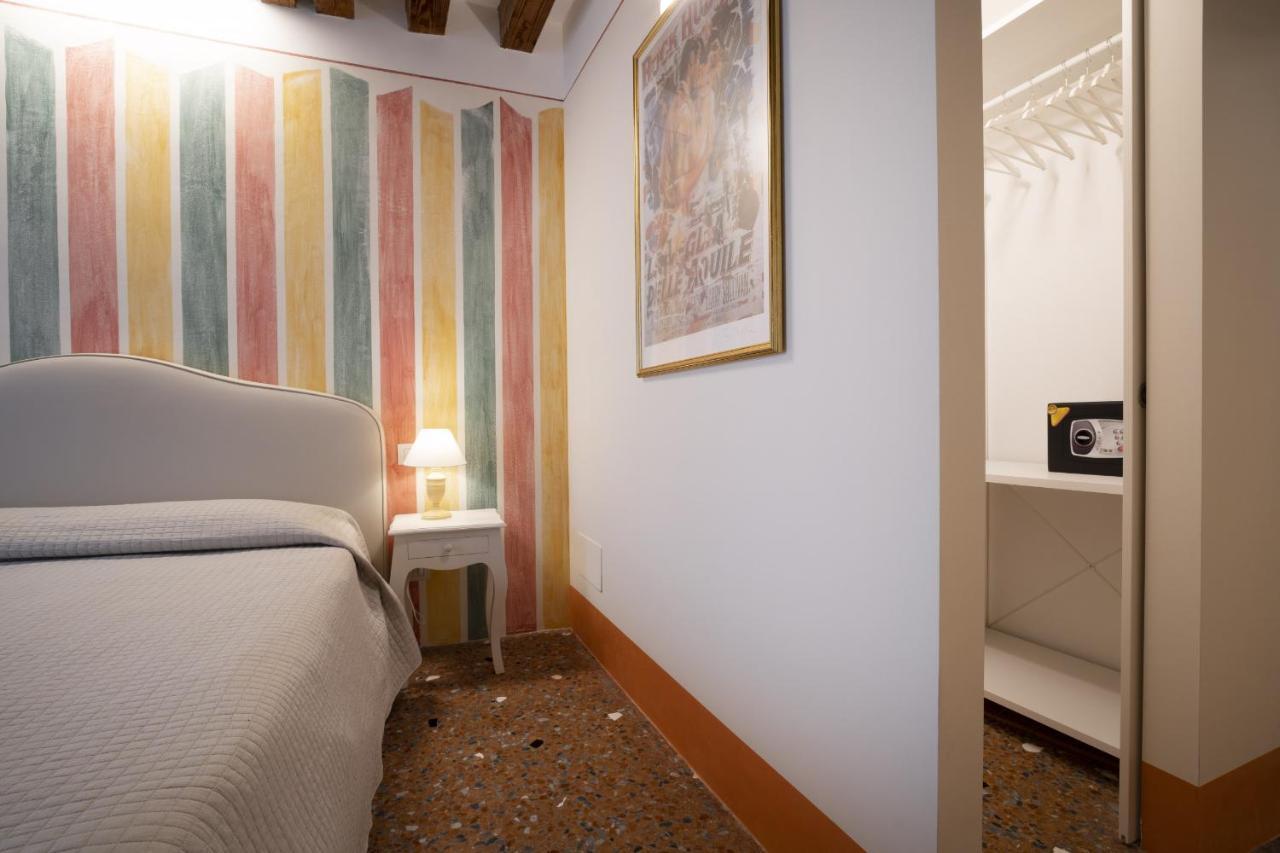 Rialto Sant'Aponal Prestige By Wonderful Italy Apartment Veneţia Exterior foto
