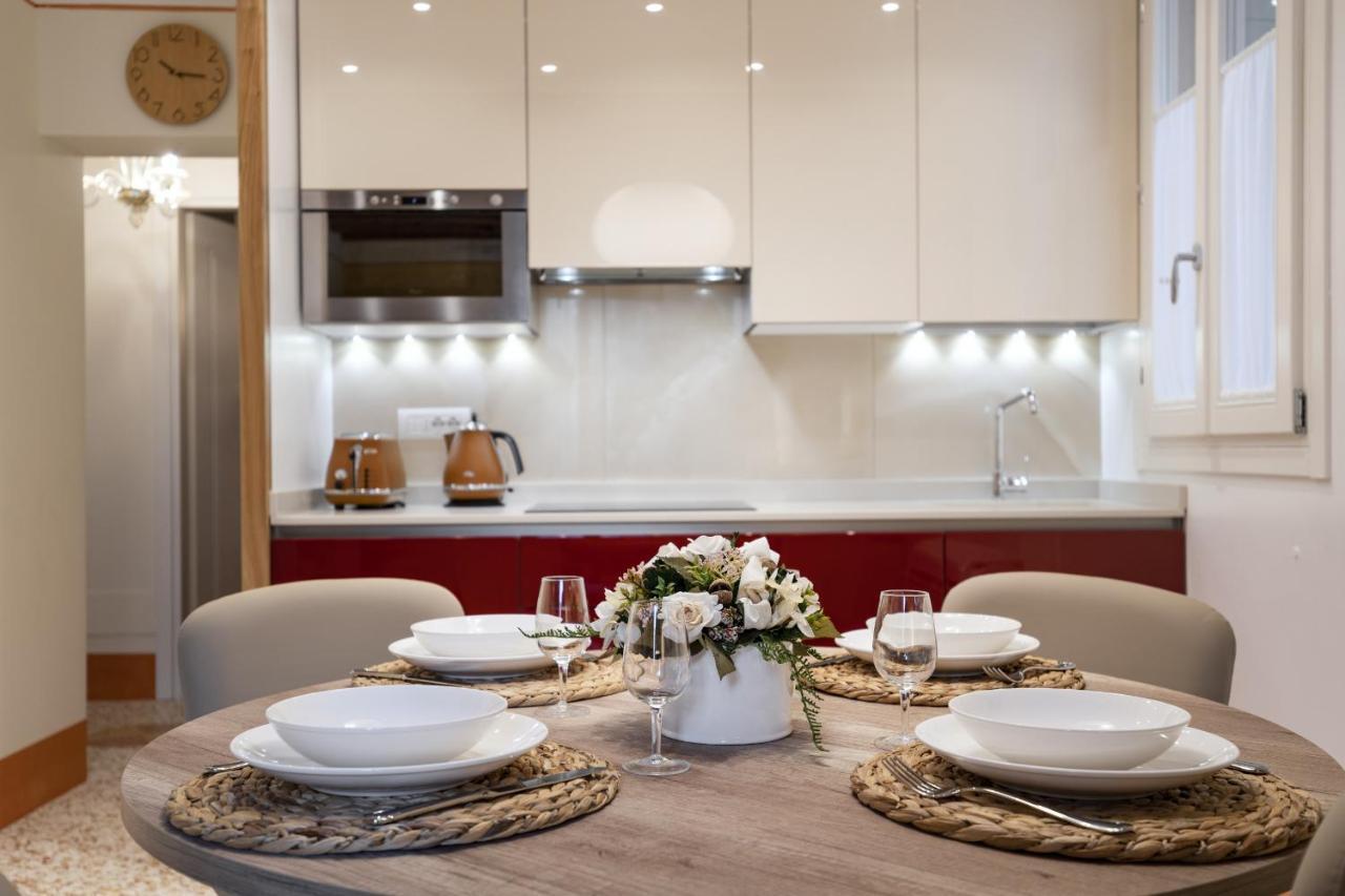 Rialto Sant'Aponal Prestige By Wonderful Italy Apartment Veneţia Exterior foto