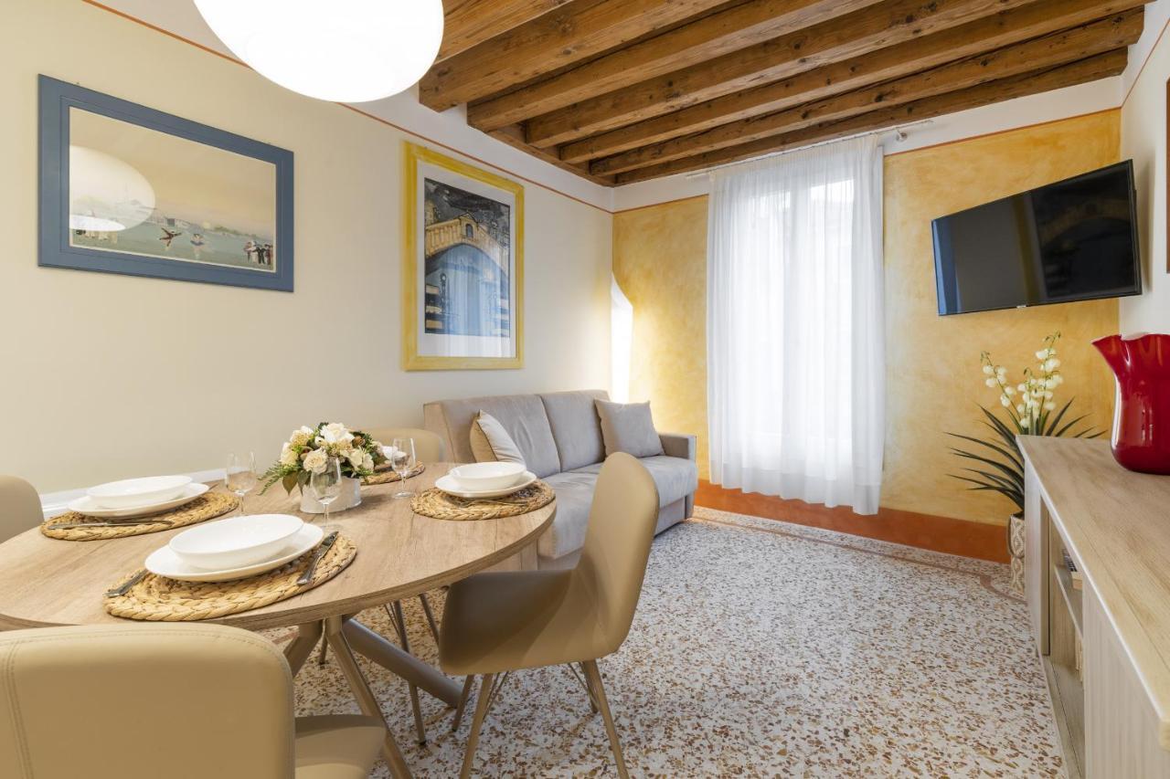 Rialto Sant'Aponal Prestige By Wonderful Italy Apartment Veneţia Exterior foto