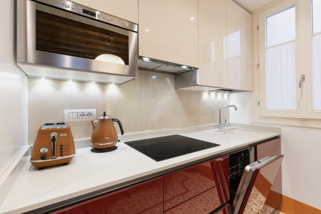 Rialto Sant'Aponal Prestige By Wonderful Italy Apartment Veneţia Exterior foto
