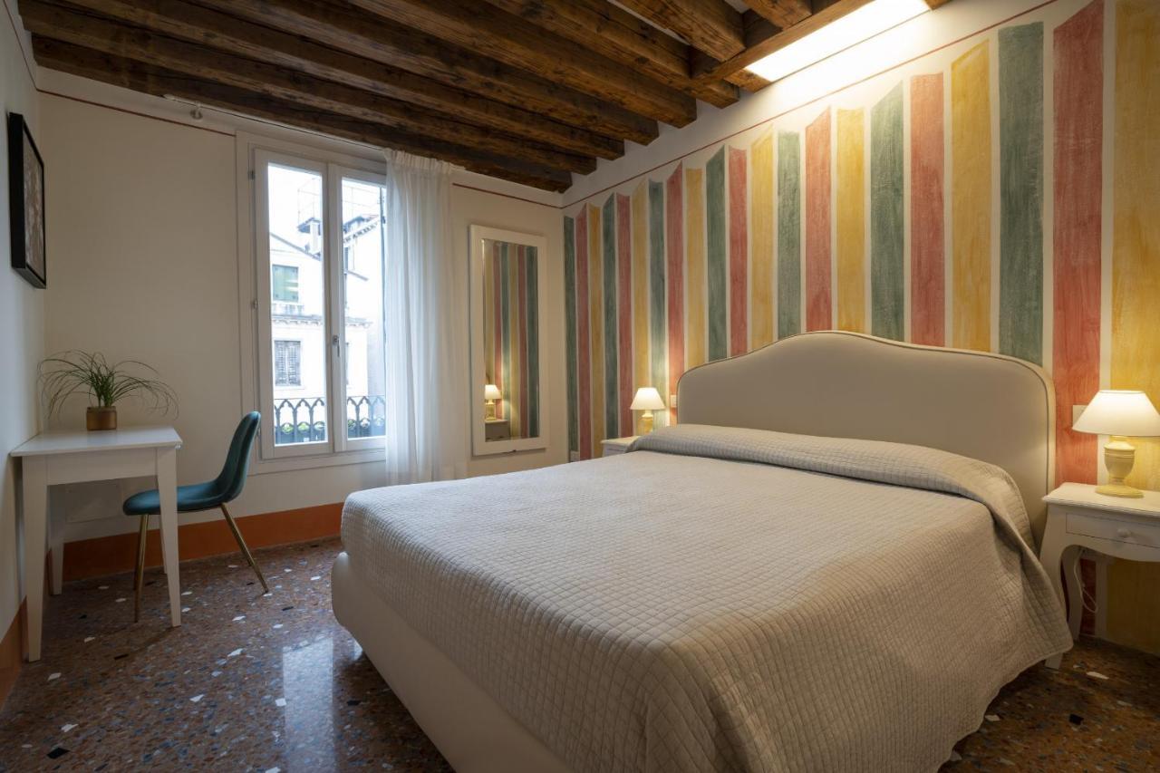 Rialto Sant'Aponal Prestige By Wonderful Italy Apartment Veneţia Exterior foto