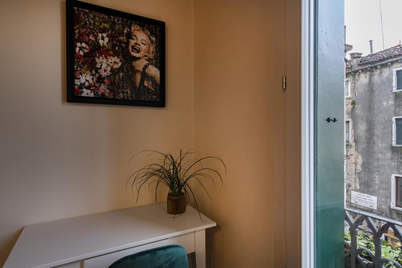 Rialto Sant'Aponal Prestige By Wonderful Italy Apartment Veneţia Exterior foto