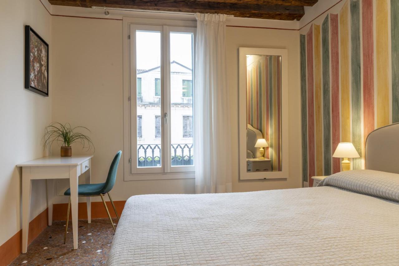 Rialto Sant'Aponal Prestige By Wonderful Italy Apartment Veneţia Exterior foto