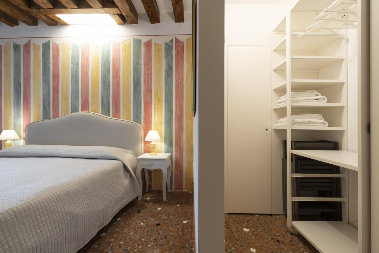 Rialto Sant'Aponal Prestige By Wonderful Italy Apartment Veneţia Exterior foto